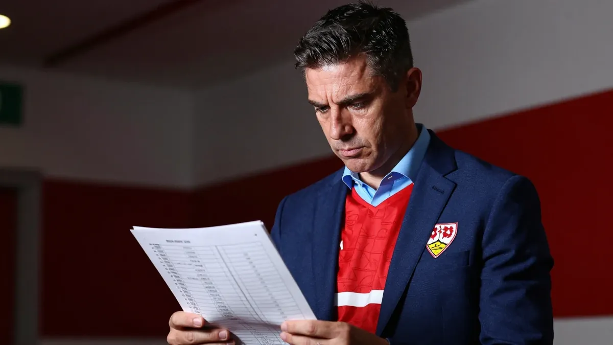 Hoeneß Warns of Transfer Troubles: Demirovic in Focus