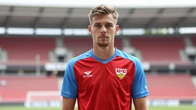 Führich bleibt bei VfB Stuttgart: Trainer und Verantwortliche vertrauen dem Flügelspieler