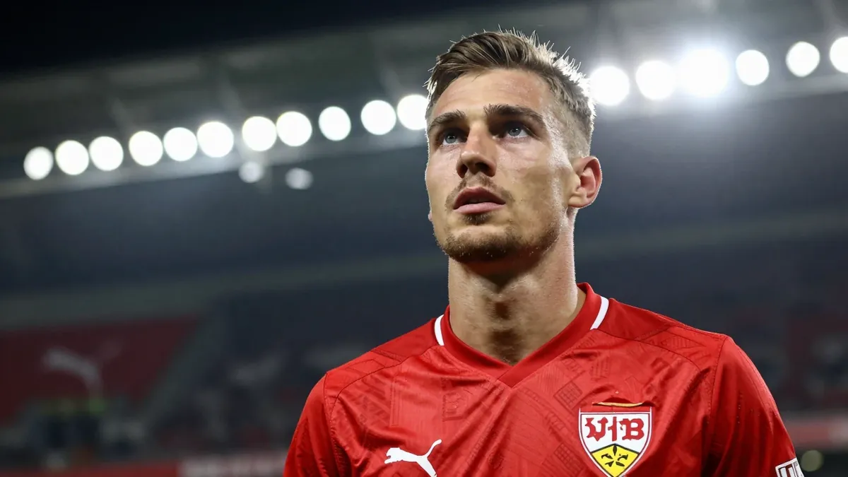Vor dem Bundesliga-Auftakt der Bayern trifft VfB Stuttgart mit einer langen Ausfall-Liste und dem neuen Stürmer...