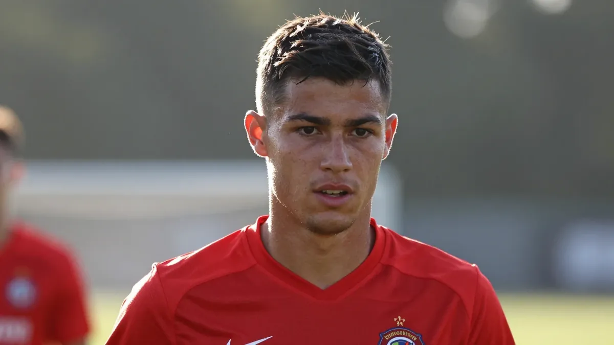 VfB Stuttgart: Der 19-jährige Mittelfeldspieler Mirza Catovic steht kurz vor einem Wechsel zum FC Barcelona, der mit einer